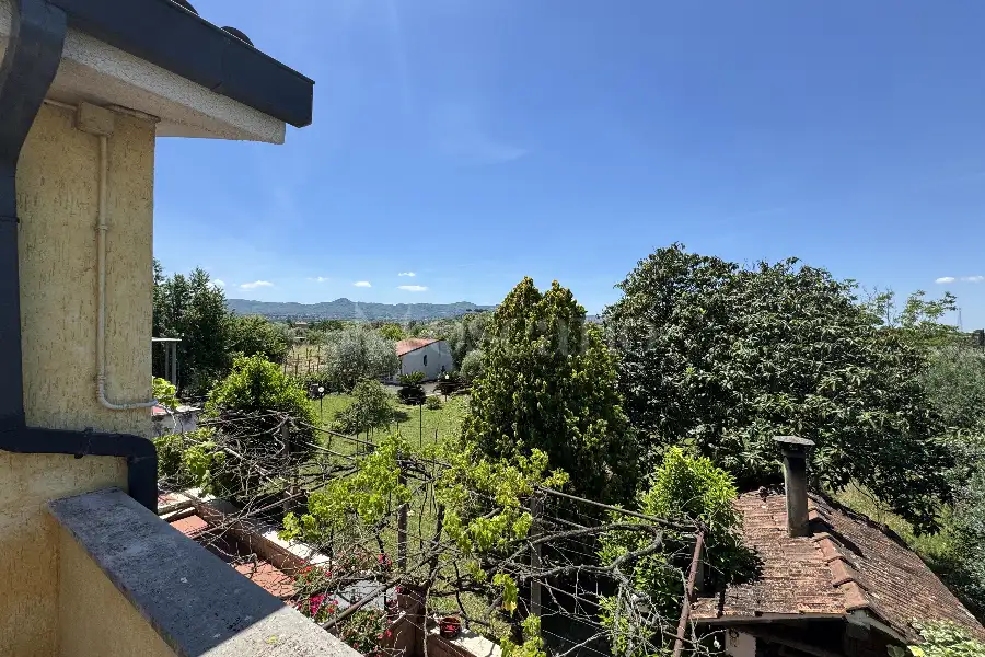 Villa in vendita di 350 mq a €475.000 (rif. 15/2025)