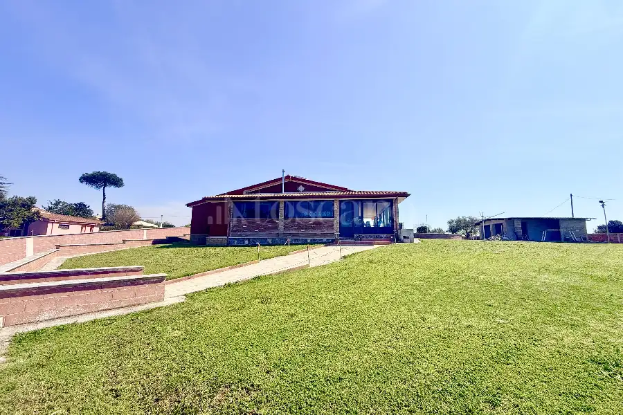 Casa Indipendente in vendita di 140 mq a €599.000 (rif. 17/2026)