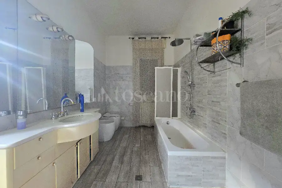Casa Indipendente in vendita di 230 mq a €380.000 (rif. 10/2025)