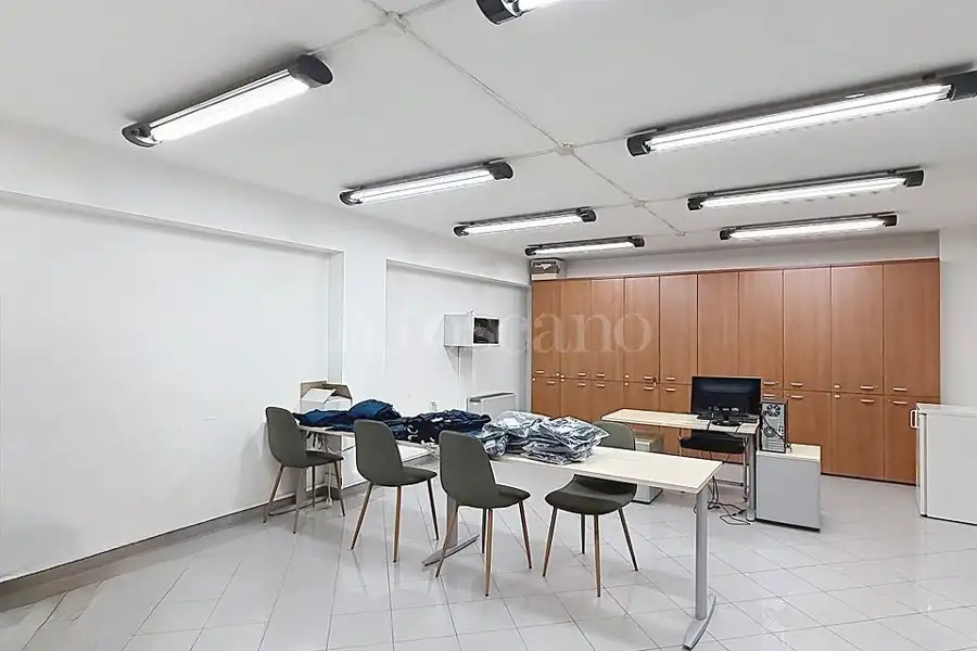 Ufficio in vendita di 200 mq a €350.000 (rif. 189/2026)