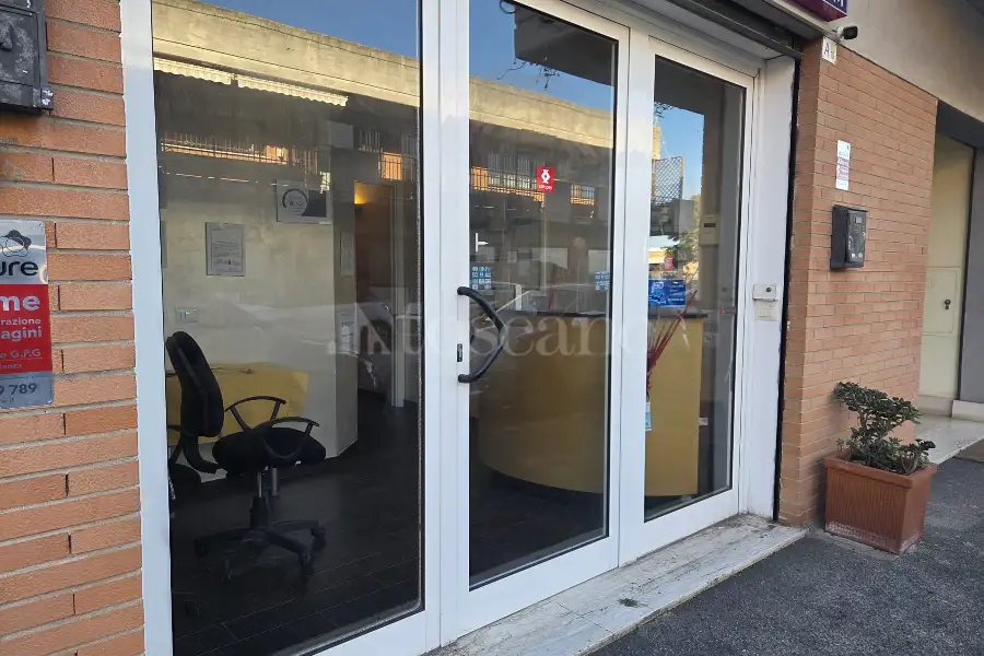 Negozio in vendita di 45 mq a €59.000 (rif. 60/2025)