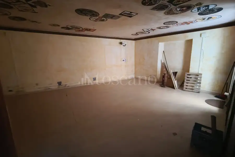 Negozio in vendita di 130 mq a €120.000 (rif. 23/2026)