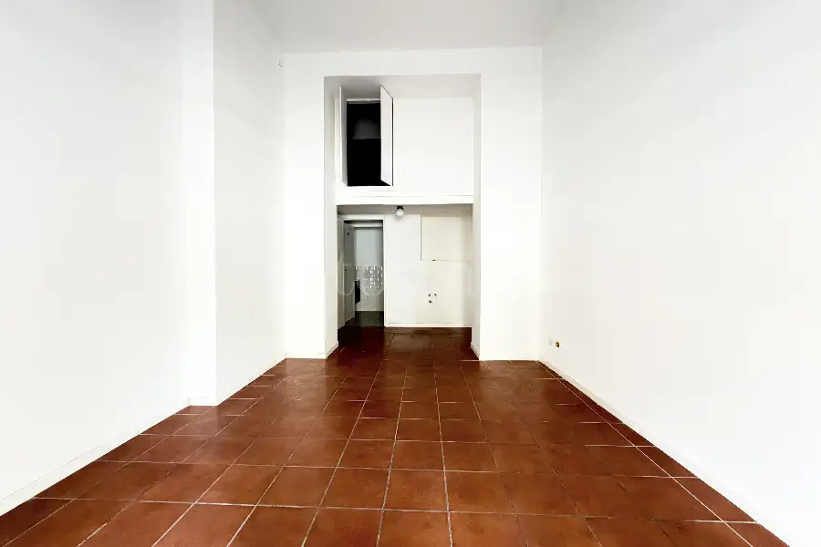 Negozio in affitto di 40 mq a €1.600 (rif. 22/2026)