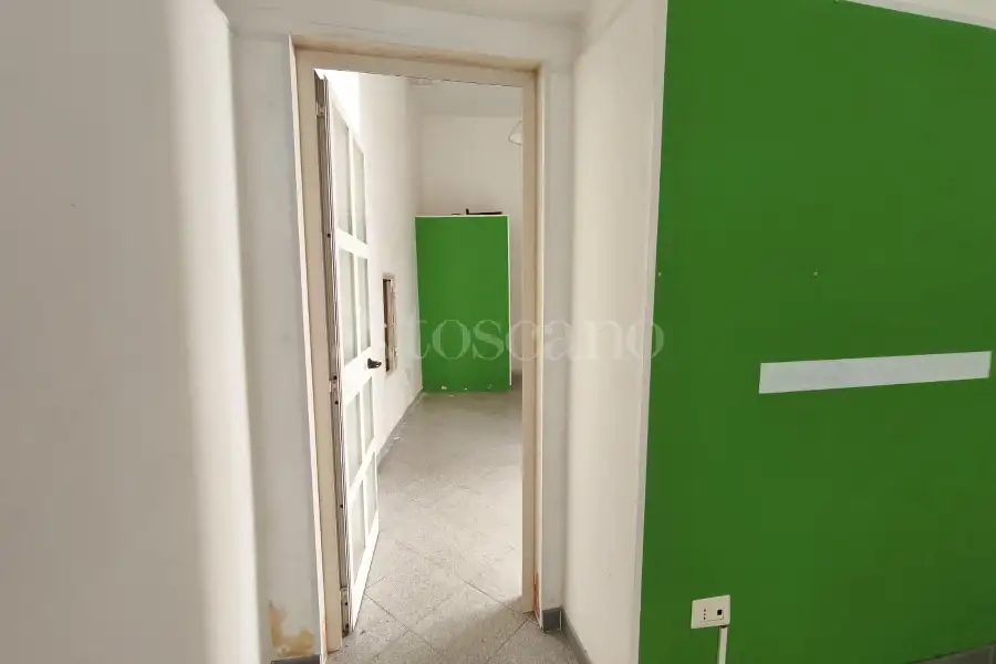 Negozio in vendita di 33 mq a €38.000 (rif. 34/2026)