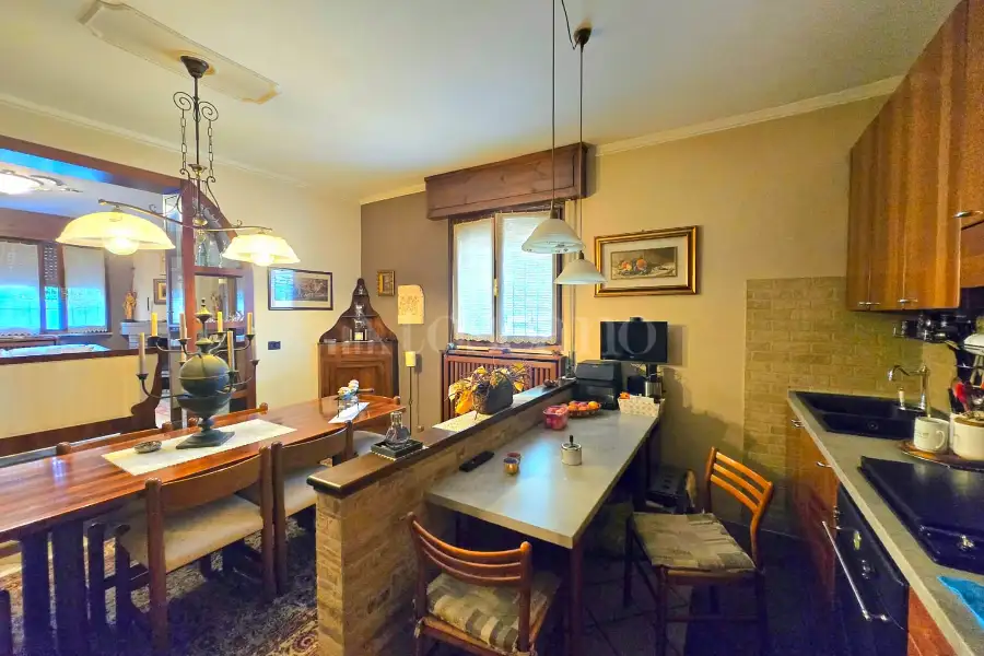 Villa Bifamiliare in vendita di 200 mq a €419.000 (rif. 35/2025)