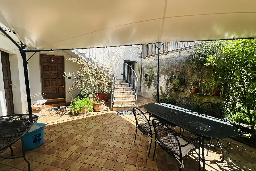 Casa in vendita di 198 mq a €115.000 (rif. 37/2026)