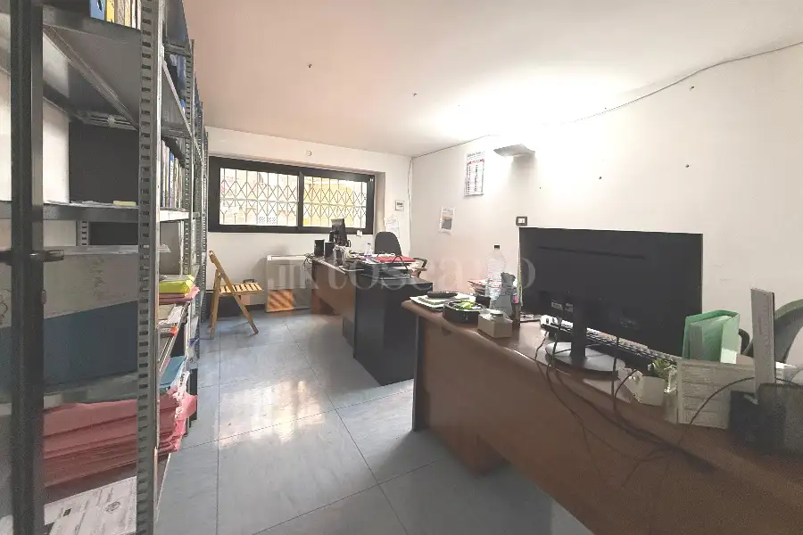 Negozio in vendita di 350 mq a €339.000 (rif. 6/2026)