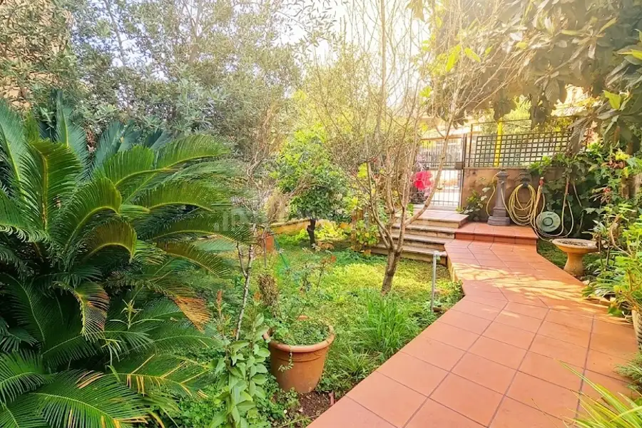 Villino a Schiera in vendita di 200 mq a €569.000 (rif. 9/2026)