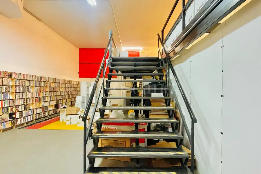 Magazzino in vendita di 287 mq a €209.000 (rif. 71/2026)