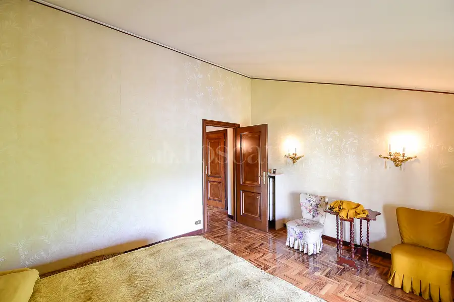 Villa in vendita di 240 mq a €440.000 (rif. 35/2026)