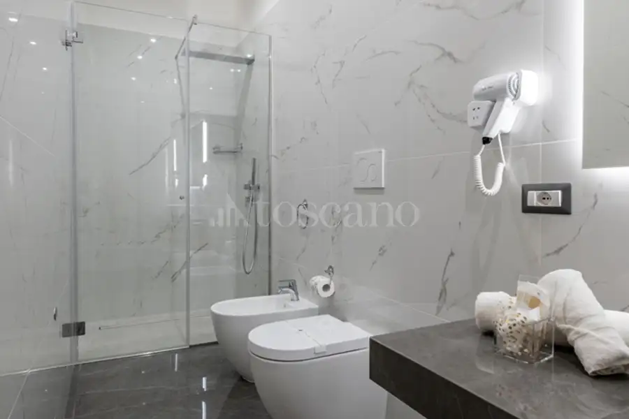 Casa Indipendente in vendita di 193 mq a €850.000 (rif. 20/2026)