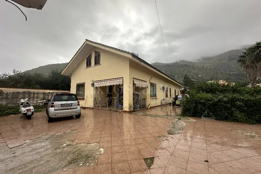 Casa Indipendente in vendita di 227 mq a €429.000 (rif. 120/2025)