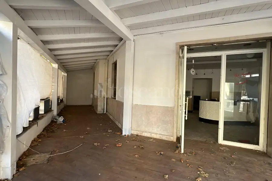 Negozio in vendita di 110 mq a €219.000 (rif. 12/2026)