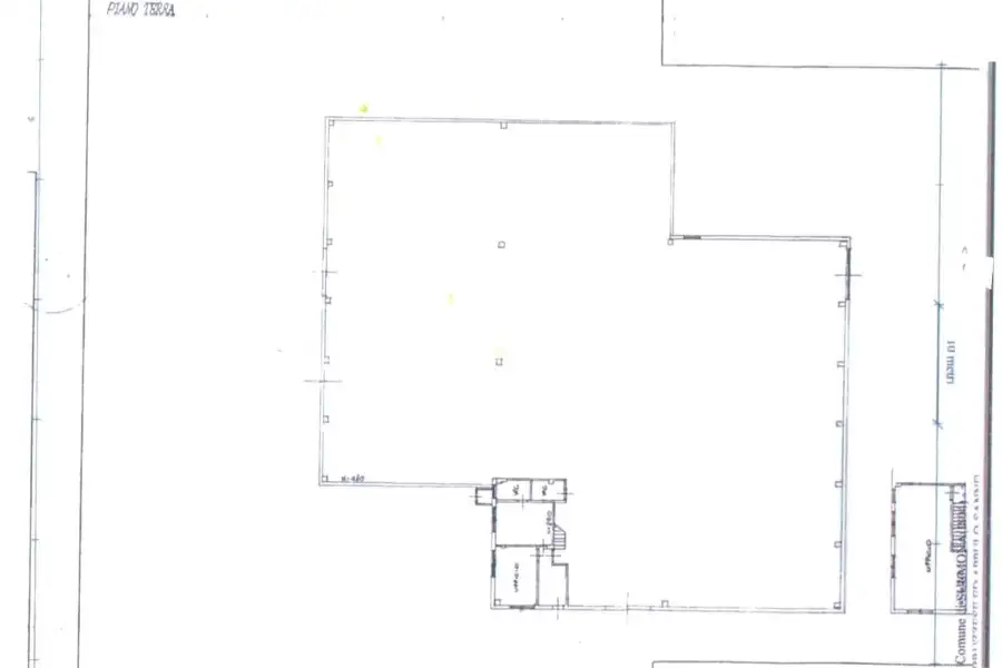 Capannone in affitto di 2.300 mq a €4.000 (rif. 9/2026)