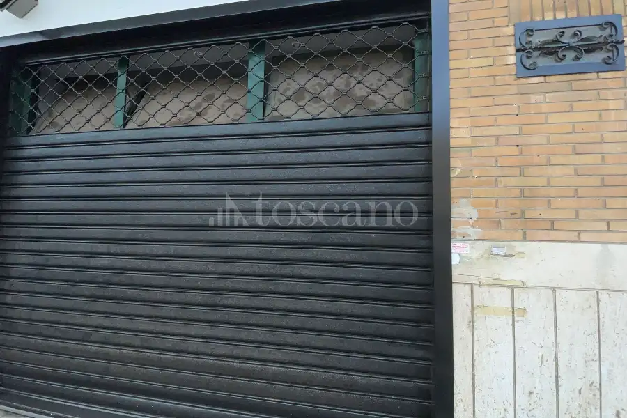 Negozio in affitto di 40 mq a €750 (rif. 21/2026)