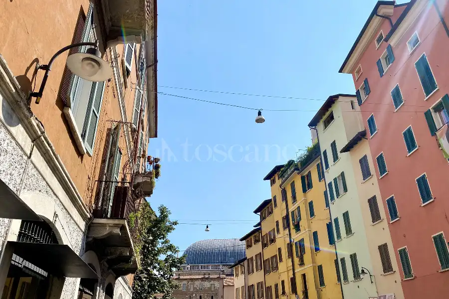 Palazzo in vendita di 250 mq a €550.000 (rif. 32/2026)