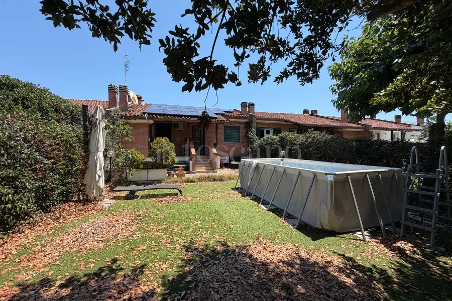 Villino a Schiera in vendita di 200 mq a €599.000 (rif. 45/2026)