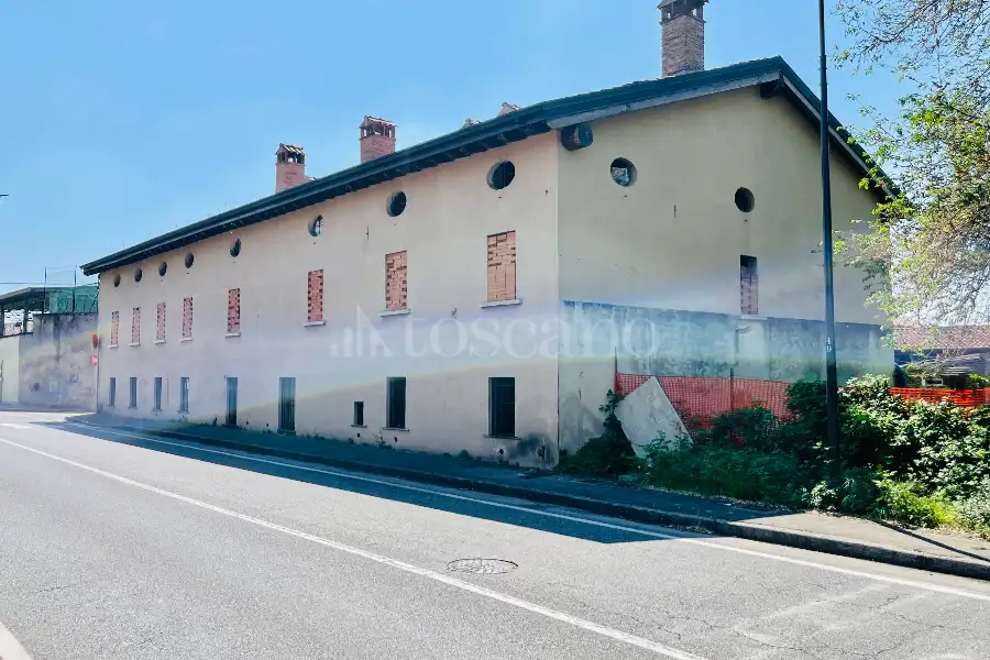 Rustico in vendita di 900 mq a €350.000 (rif. 30/2025)