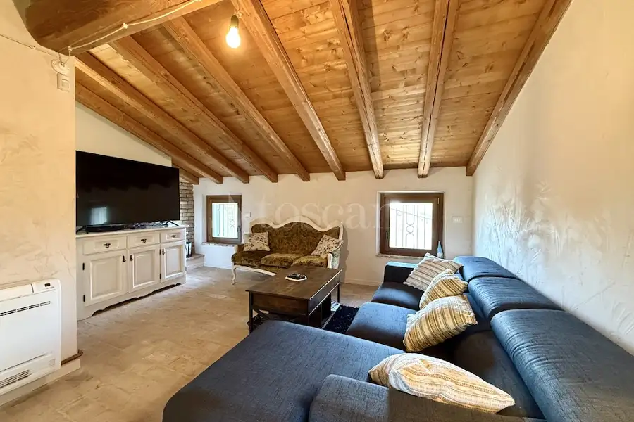 Villa in vendita di 600 mq a €980.000 (rif. 10/2026)