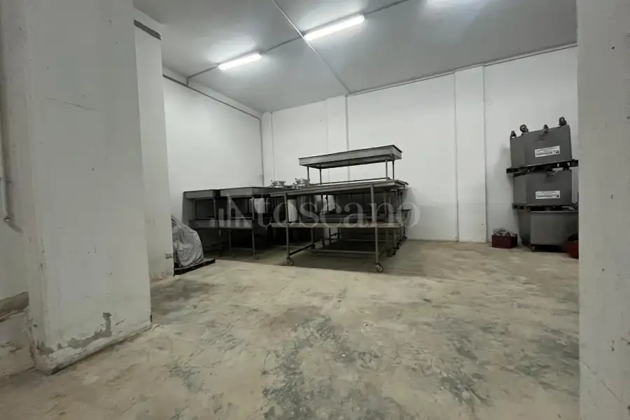 Capannone in vendita di 1.200 mq trattativa riservata (rif. 20/2026)