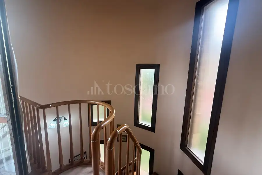 Casa Indipendente in vendita di 332 mq a €655.000 (rif. 52/2026)