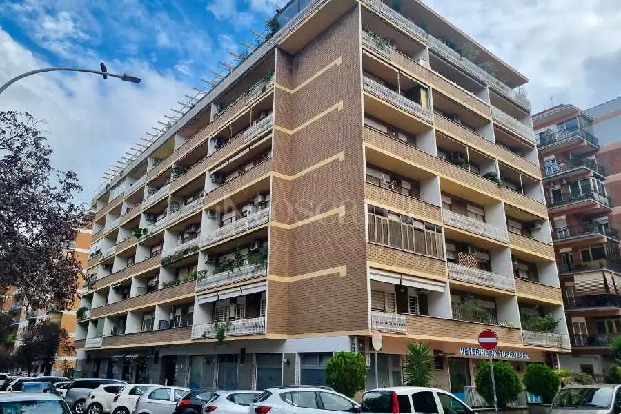 Attico in vendita di 113 mq a €739.000 (rif. 46/2026)