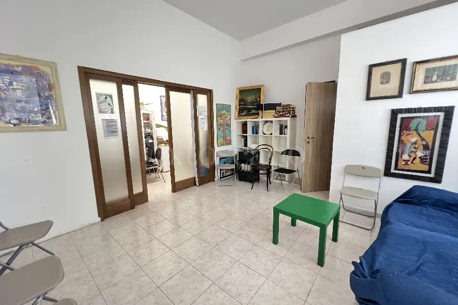 Negozio in vendita di 40 mq a €125.000 (rif. 9/2026)