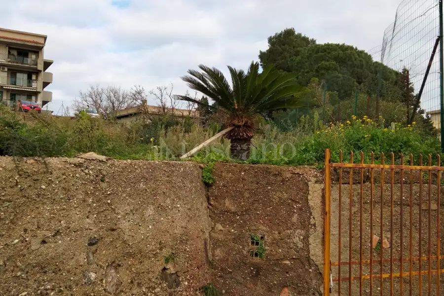 Agricolo in vendita di 820 mq a €18.000 (rif. 31/2026)