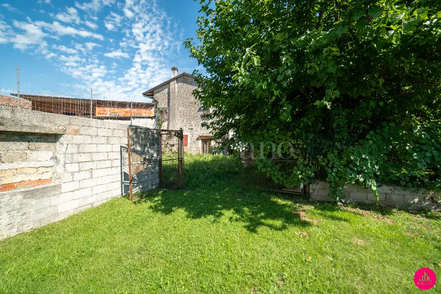 Rustico in vendita di 150 mq a €45.000 (rif. 62/2025)