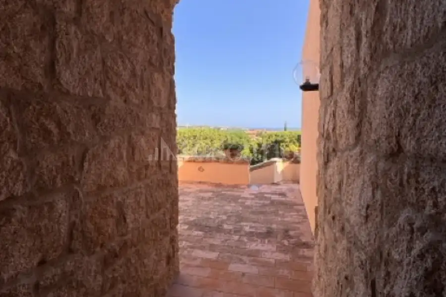 Villino a Schiera in vendita di 120 mq a €1.100.000 (rif. 12/2026)