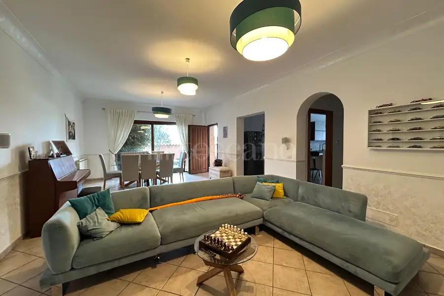 Villa in vendita di 220 mq a €429.000 (rif. 10/2026)