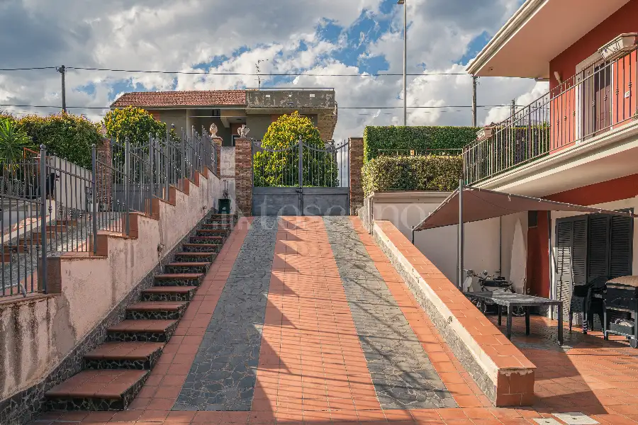 Villa in vendita di 200 mq a €390.000 (rif. 77/2026)