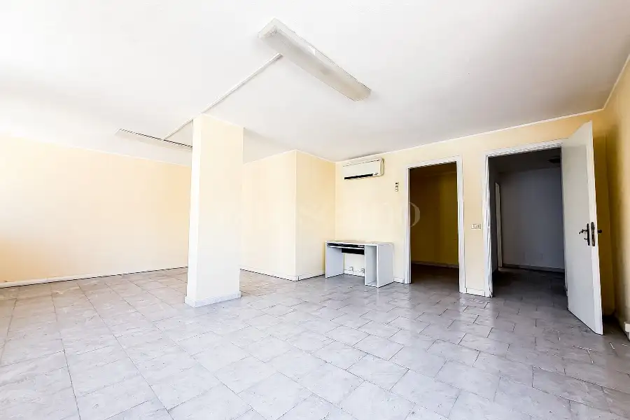 Ufficio in vendita di 222 mq a €350.000 (rif. 44/2026)