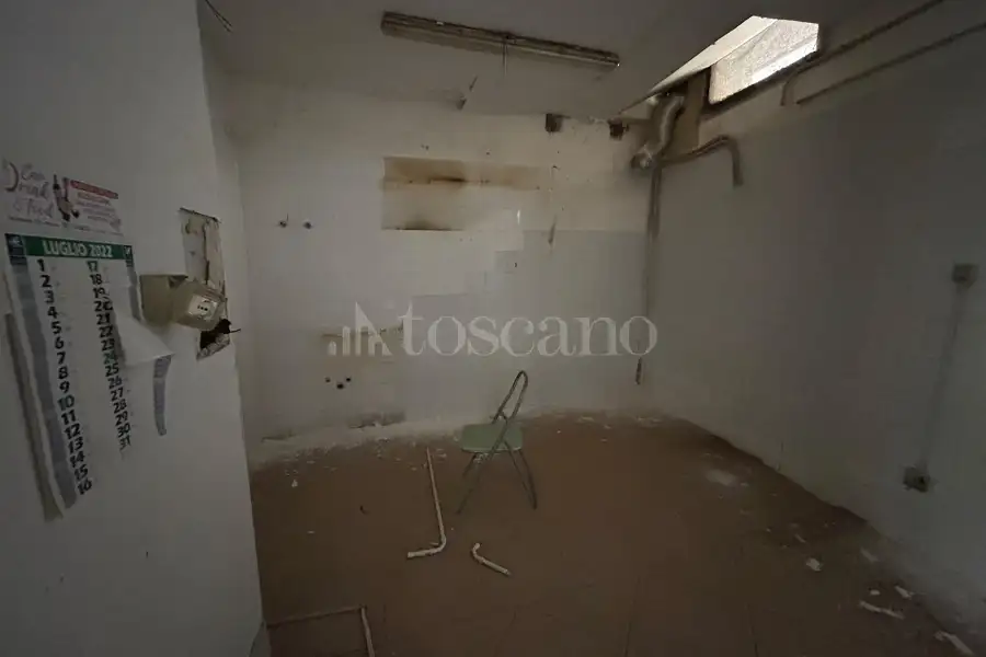 Negozio in vendita di 56 mq a €49.000 (rif. 22/2026)
