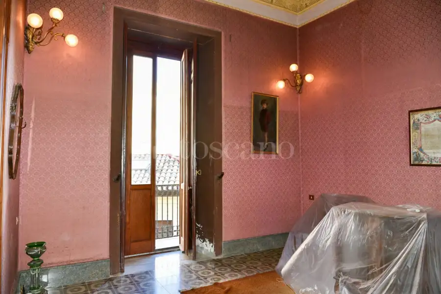 Casa in vendita di 410 mq a €420.000 (rif. 25/2026)