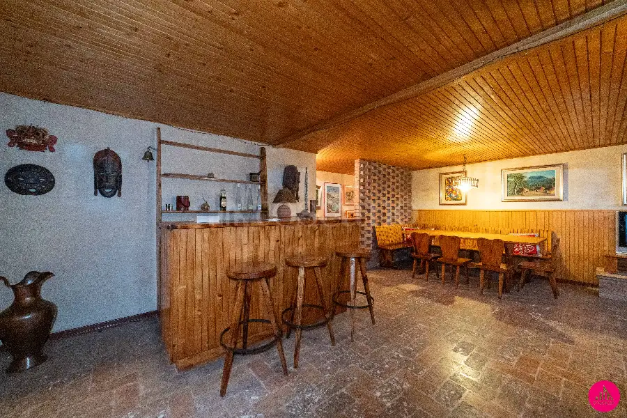 Villa in vendita di 390 mq a €430.000 (rif. 171/2025)