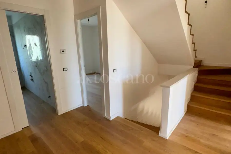 Villino a Schiera in vendita di 300 mq a €350.000 (rif. 88/2025)