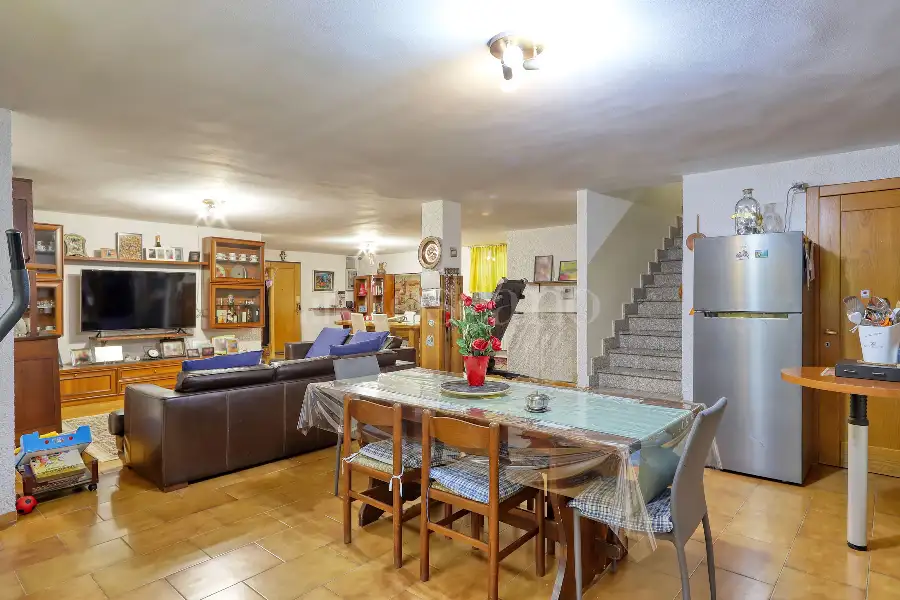 Villa in vendita di 370 mq a €410.000 (rif. 193/2026)