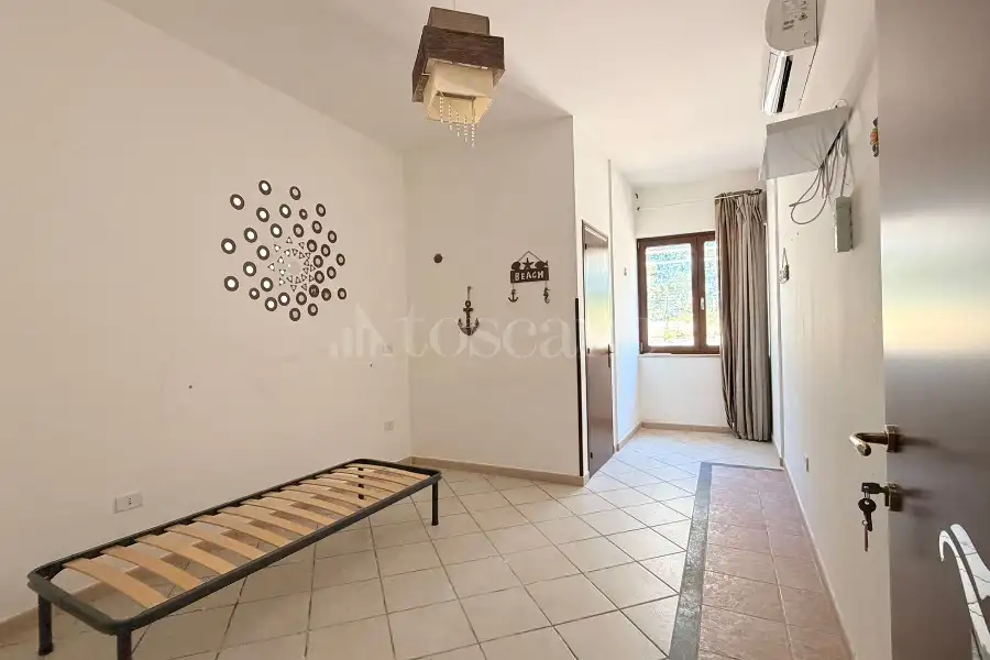 Villa in vendita di 360 mq a €250.000 (rif. 4/2026)