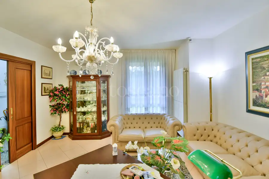 Villa in vendita di 270 mq a €560.000 (rif. 31/2025)