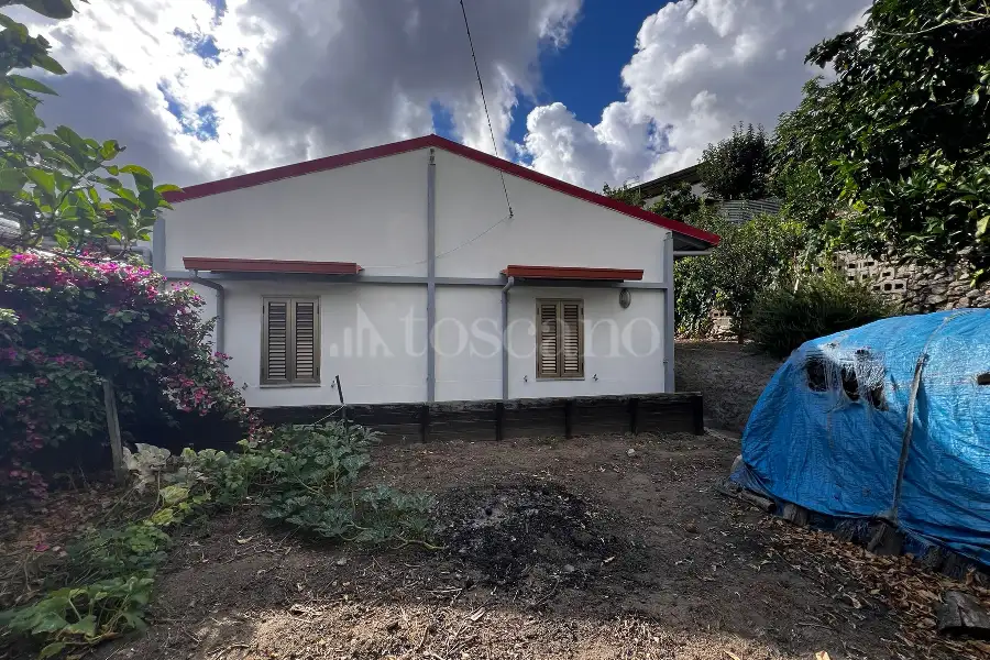 Casa Indipendente in vendita di 130 mq a €80.000 (rif. 30/2025)