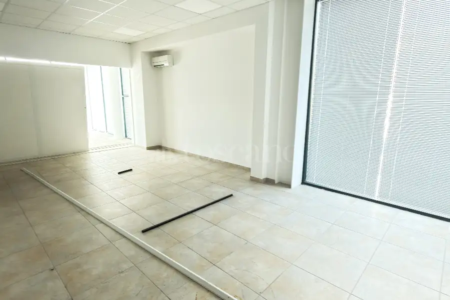 Ufficio in vendita di 175 mq a €395.000 (rif. 36/2026)