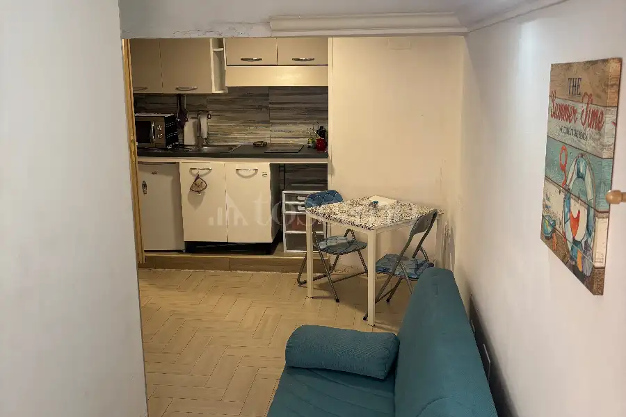 Negozio in affitto di 30 mq a €550 (rif. 13/2026)