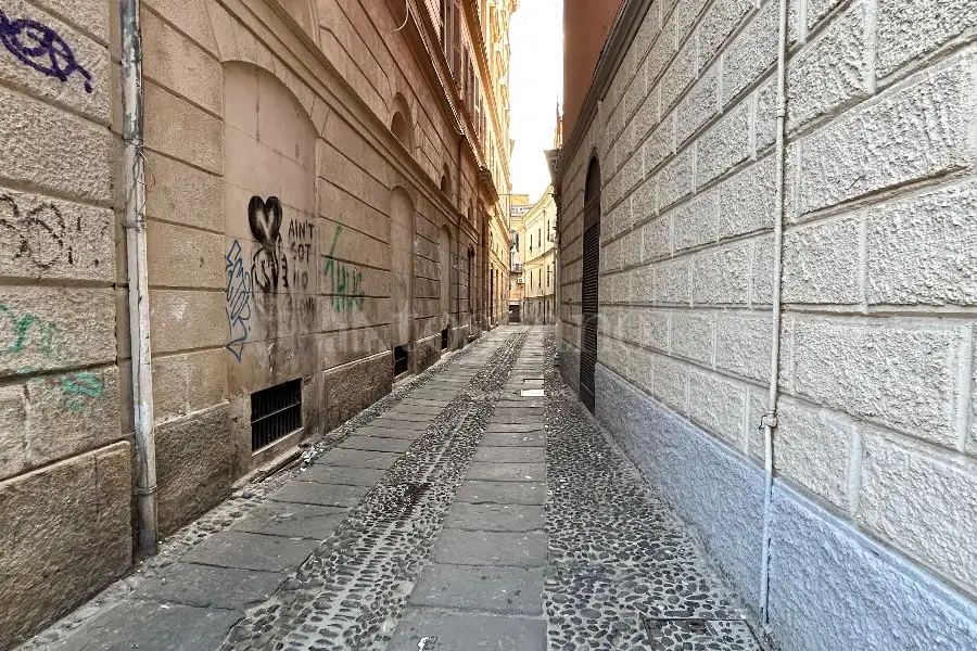 Negozio in vendita di 19 mq a €10.000 (rif. 96/2026)