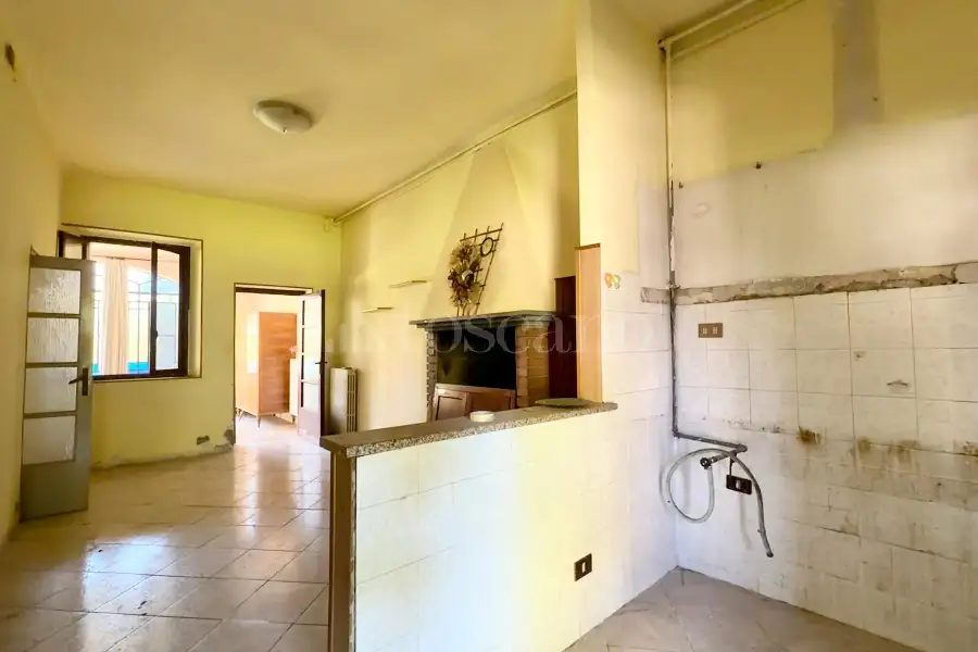Casa Indipendente in vendita di 400 mq a €315.000 (rif. 41/2026)
