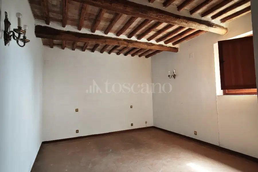 Casa in vendita di 400 mq a €650.000 (rif. 26/2025)