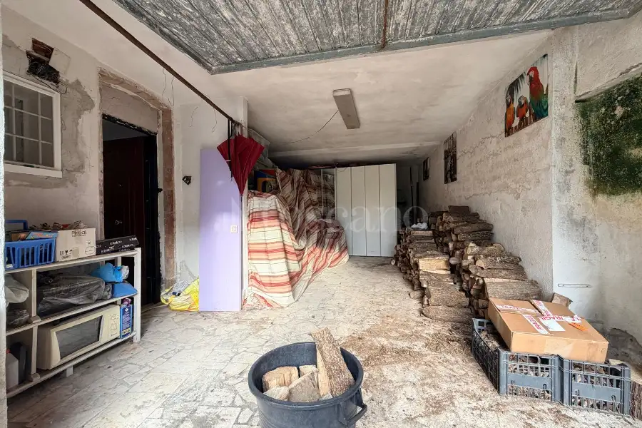 Palazzo in vendita di 300 mq a €375.000 (rif. 3/2026)