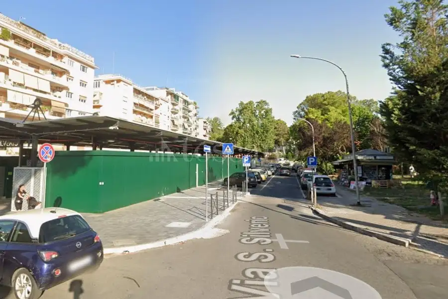 Box in vendita di 15 mq a €59.000 (rif. 22/2026)