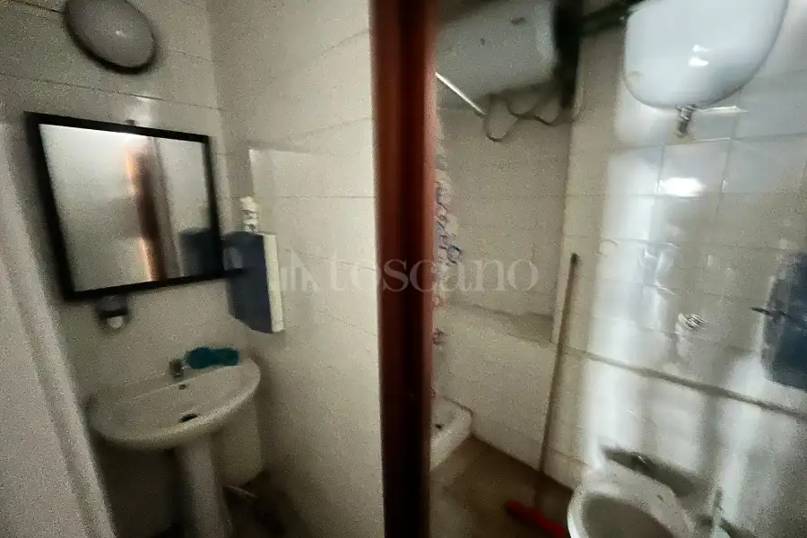 Negozio in vendita di 140 mq a €219.000 (rif. 5/2026)