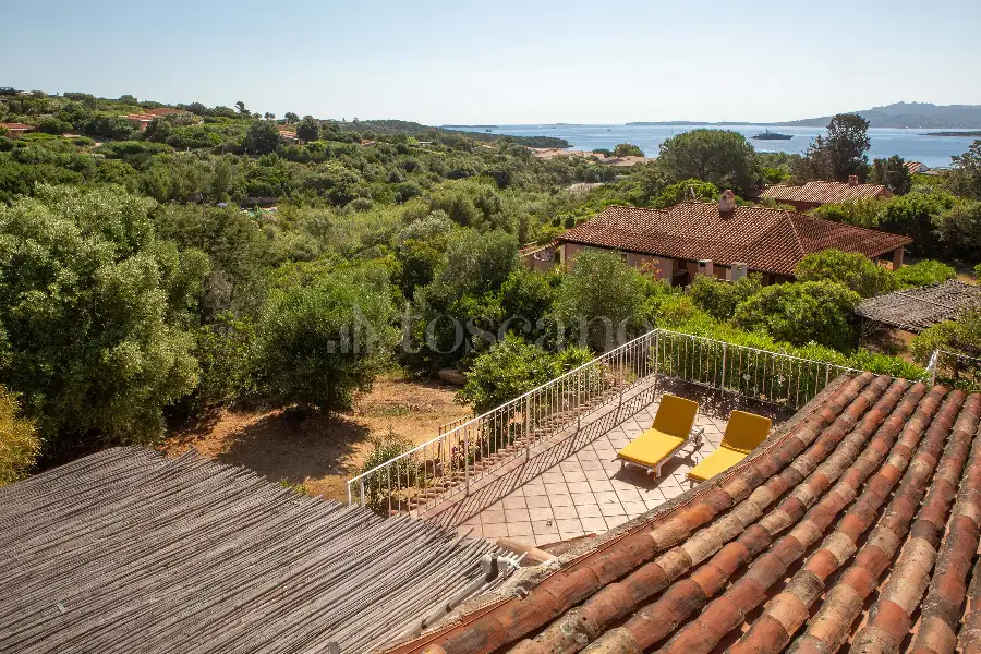 Villa in vendita di 135 mq a €700.000 (rif. 5/2026)